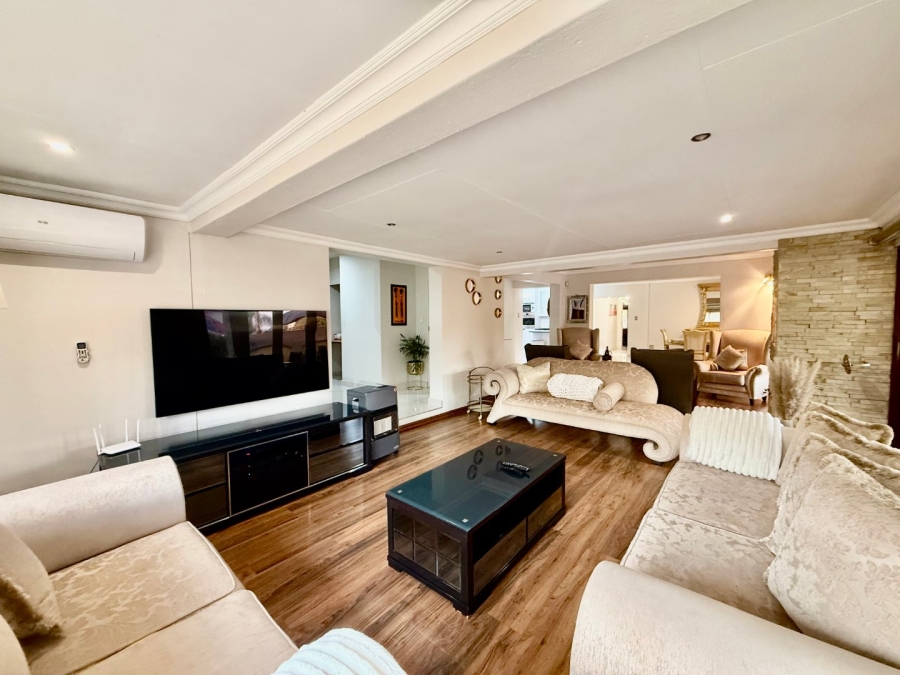 4 Bedroom Property for Sale in Melodie North West